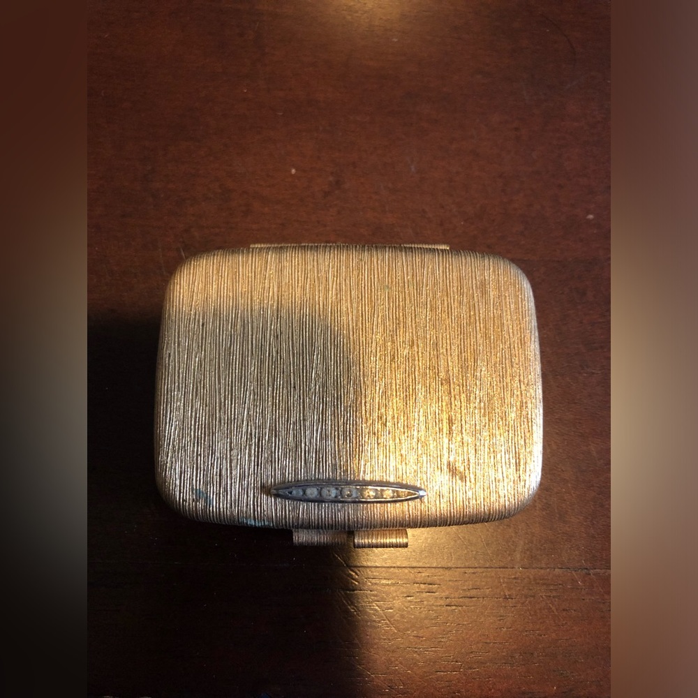 1940’s 1950’s 1960’s Vintage Mirror Compact